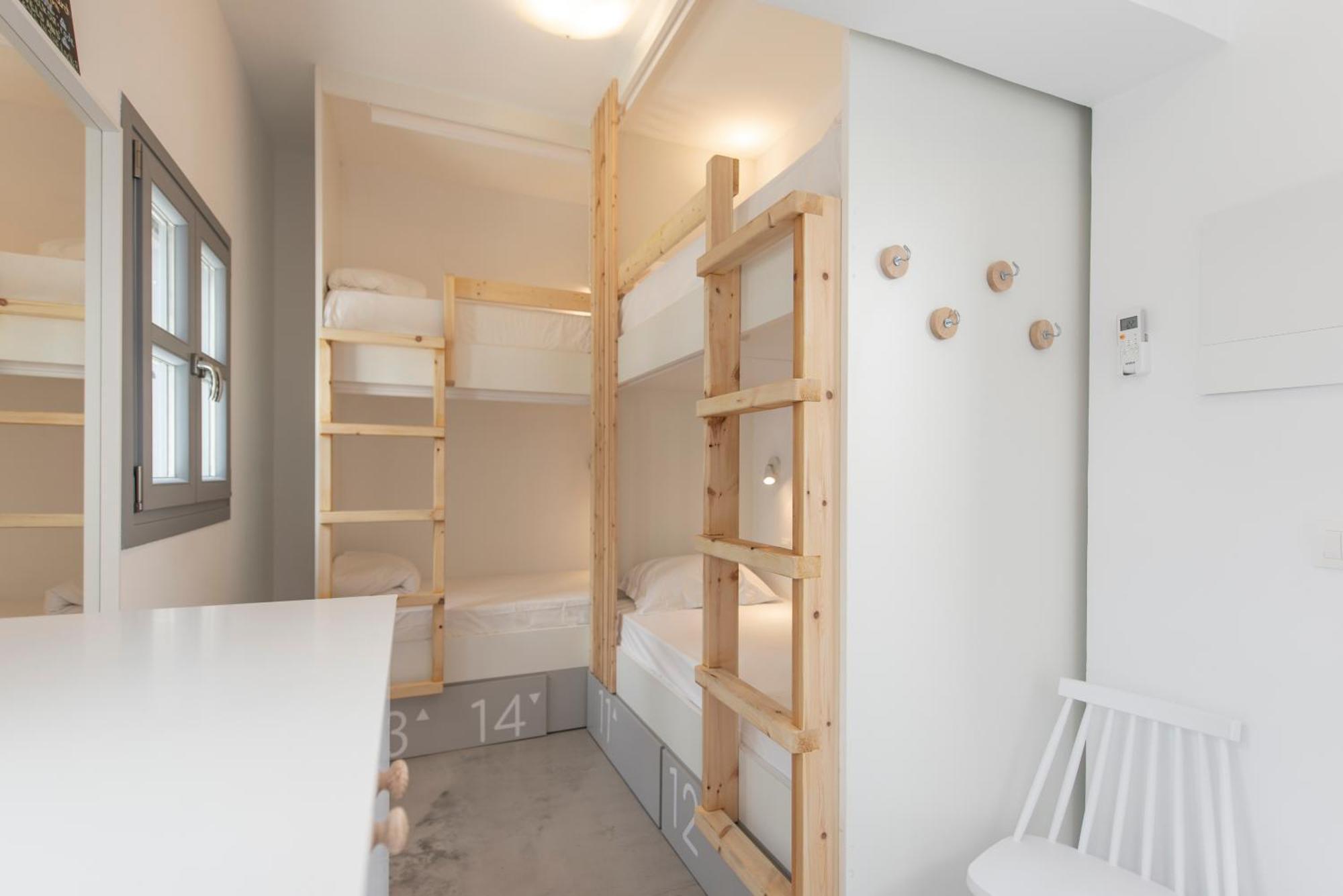 Bedspot Hostel Fira  Zewnętrze zdjęcie