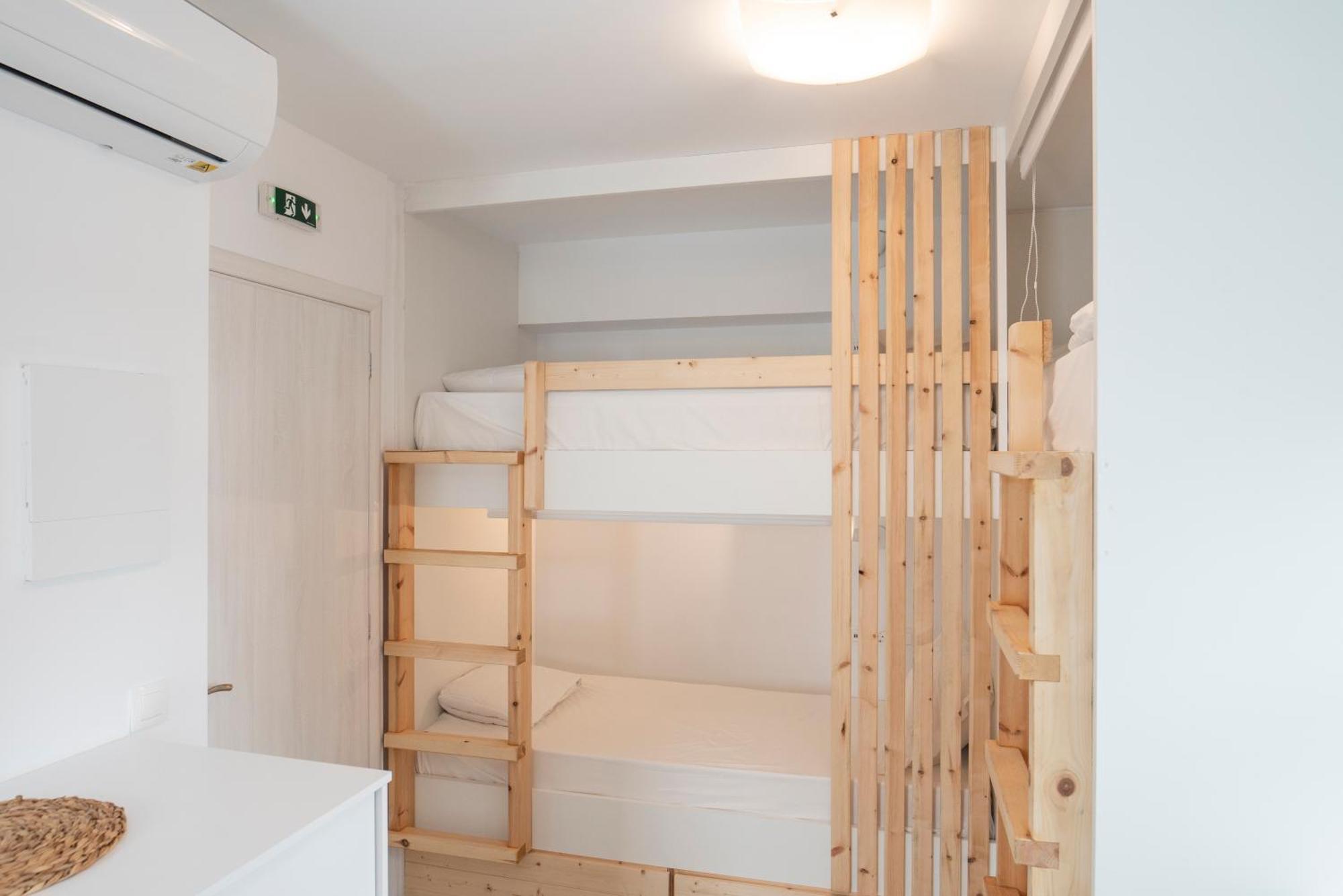 Bedspot Hostel Fira  Zewnętrze zdjęcie