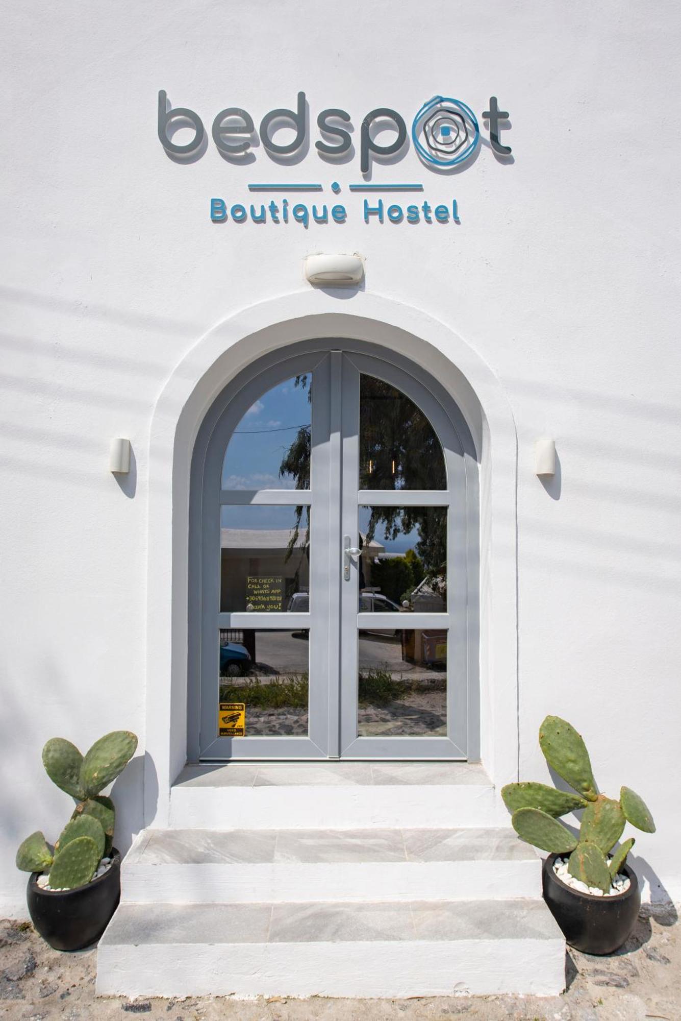 Bedspot Hostel Fira  Zewnętrze zdjęcie